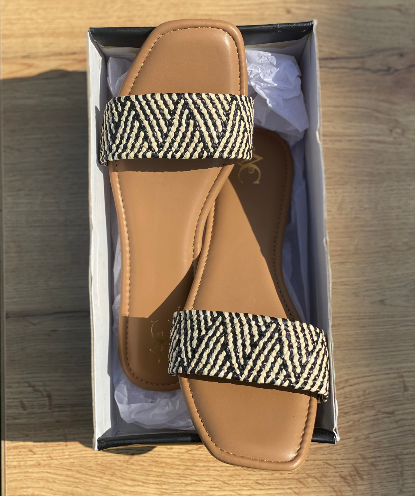 Woven Charm on Beige