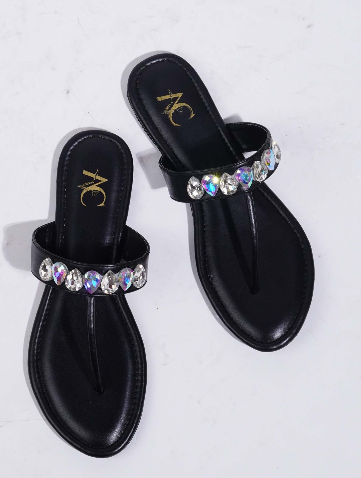 Glam on the Go T slides Black