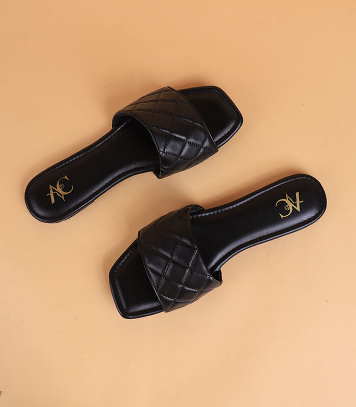 A Criss & A Cross Black Slides For Women (Black)